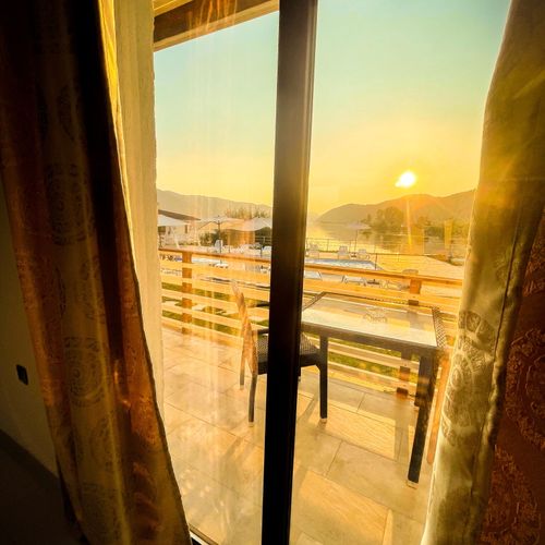 Bungalow (jako celek) s balkónem  s manželskou postelí