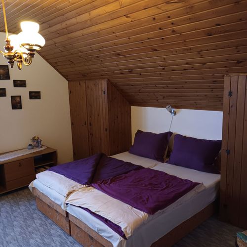 Apartament pentru 11 pers. (se inchirieaza doar integral)