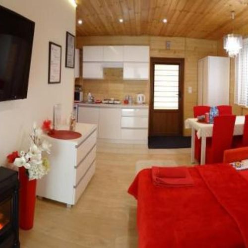 Domek całoroczny 4-osobowy z widokiem na ogród