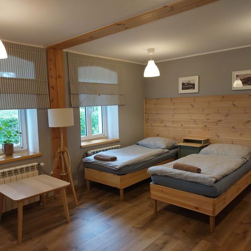 Apartament 6-osobowy na parterze z łazienką z 2 pomieszczeniami sypialnianymi