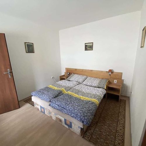 Apartament cu duș cu bucătărie proprie cu 2 camere pentru 4 pers.