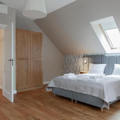 Apartament 8-osobowy Lux z widokiem na ogród z 3 pomieszczeniami sypialnianymi