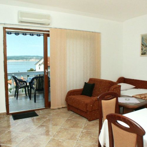 Apartament cu aer condiționat cu terasă cu 1 camera pentru 4 pers. A-10437-a