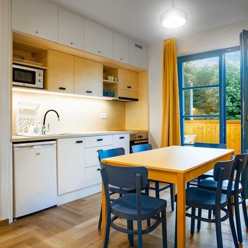 Apartament deluxe familial(ă) cu 2 camere pentru 6 pers.