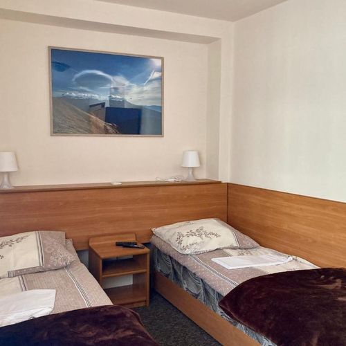 Pokój 4-osobowy Tourist z łazienką