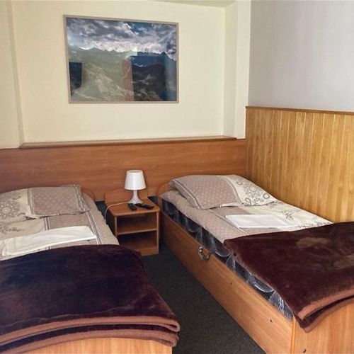 Pokój 4-osobowy Tourist z łazienką