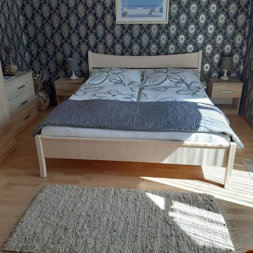 Apartament la etaj cu 1 camera pentru 2 pers.