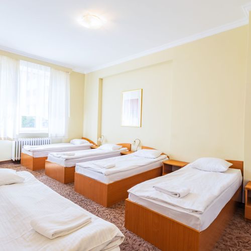 Pokój 5-osobowy z łazienką z aneksem kuchennym