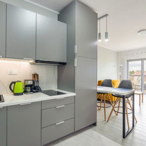 Apartament 4-osobowy częściowy z widokiem na morze