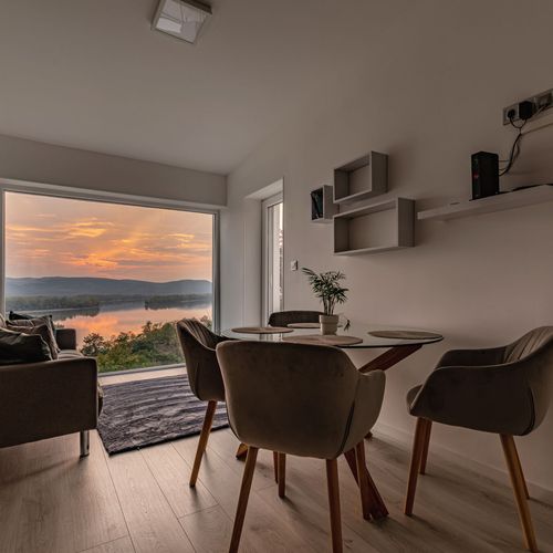 Apartament la etaj cu panoramă cu 1 camera pentru 2 pers. (se poate solicita pat suplimentar)