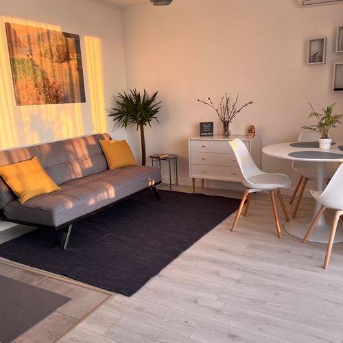 Apartament la parter cu panoramă cu 1 camera pentru 2 pers. (se poate solicita pat suplimentar)