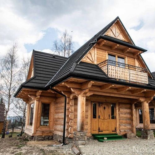 Cabană cu grădină cu vedere spre munte pentru 8 pers. (se inchirieaza doar integral)