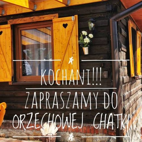 Roubenka (jako celek) se zahradou pro 8 os. s výhledem na hory