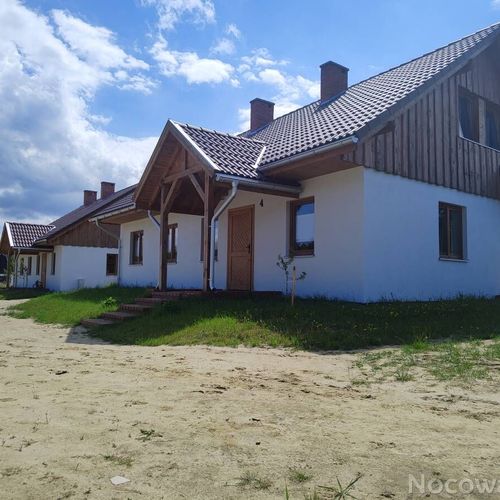 Cabană cu duș cu grădină pentru 4 pers. (se inchirieaza doar integral)