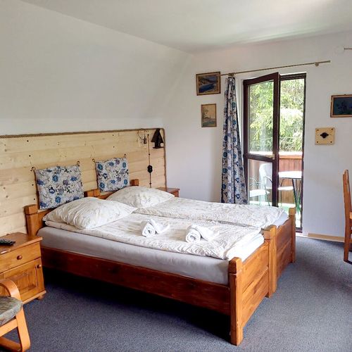 Apartman s balkónem s vlastní kuchyňkou pro 5 os. se 2 ložnicemi