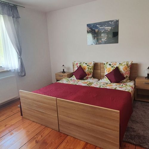 Apartament 4-osobowy z widokiem na góry z widokiem na ogród z 2 pomieszczeniami sypialnianymi