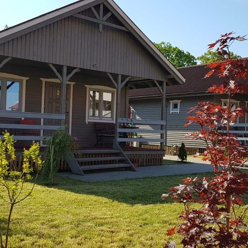 Domek drewniany 5-osobowy z prysznicem z dostępem do ogrodu