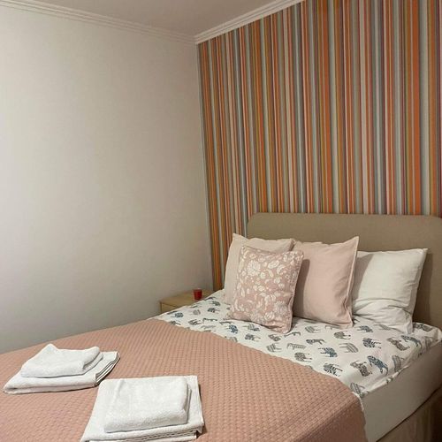 Apartament la parter întreaga unitate pentru 2 pers. (se inchirieaza doar integral)