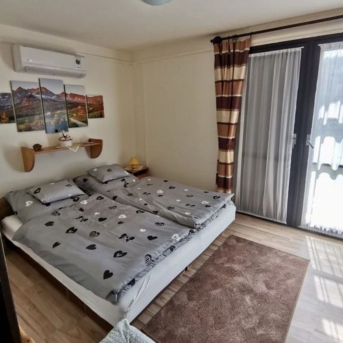 Cabană întreaga unitate pentru 2 pers. (se inchirieaza doar integral) (se poate solicita pat suplimentar)