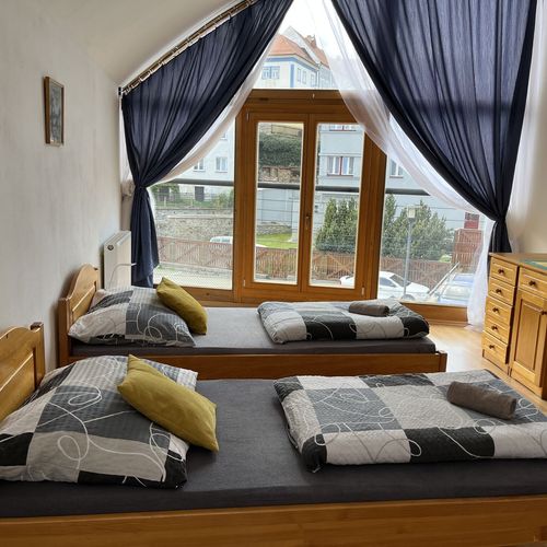 Studio Apartman pro 5 os. s 1 ložnicí s výhledem na hrad