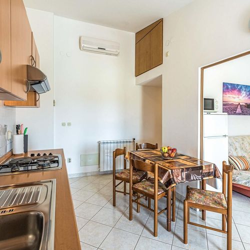 Apartament pentru 5 pers. (se inchirieaza doar integral)