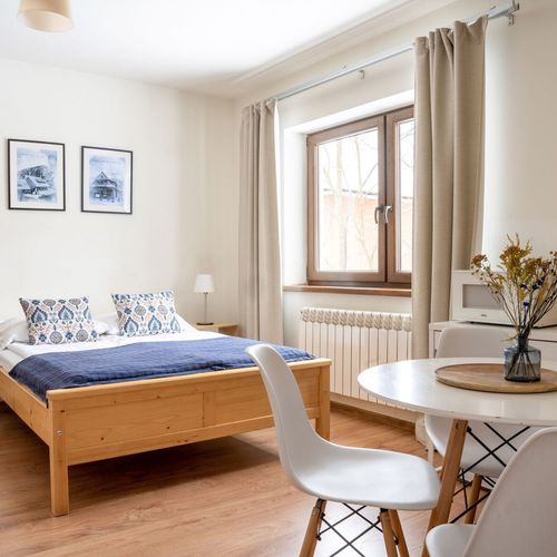 Apartament 5-osobowy z łazienką z aneksem kuchennym z 1 pomieszczeniem sypialnianym