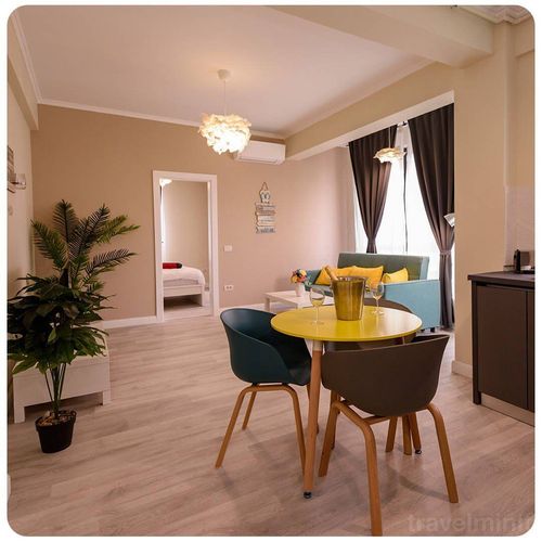 Apartament standard 609 cu 3 camere pentru 6 pers.