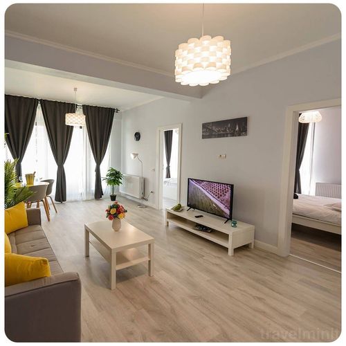 Apartament standard 610 cu 3 camere pentru 6 pers.