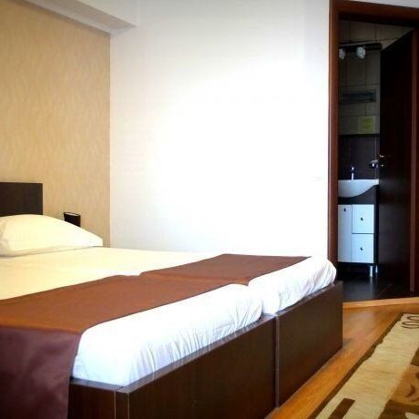 Camera twin cu balcon