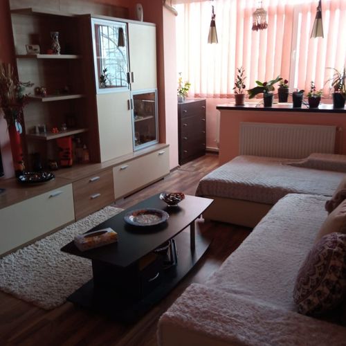 Apartament cu balcon cu aer condiționat cu 2 camere pentru 4 pers.