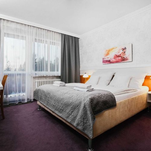 Standard Pokoj se sprchou s manželskou postelí