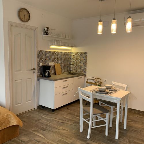 "B" Apartman s manželskou postelí s 1 ložnicí přízemní
