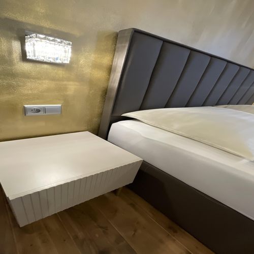 Deluxe Pokoj se sprchou s manželskou postelí
