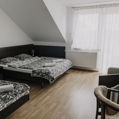 Pokój 3-osobowy na piętrze "B" (możliwa dostawka)