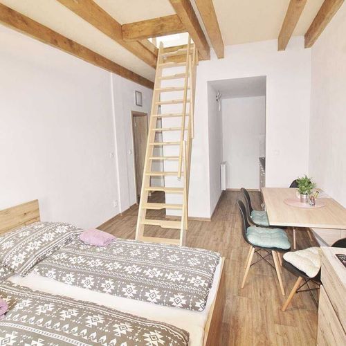 Apartament 5-osobowy z prysznicem z własną kuchnią z 2 pomieszczeniami sypialnianymi