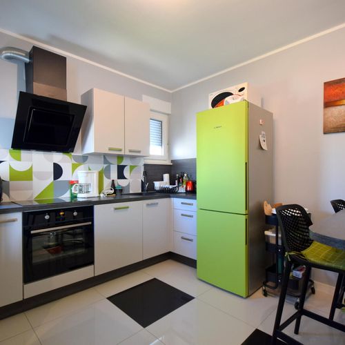 Apartman s klimatizací pro 4 os. se 2 ložnicemi na poschodí