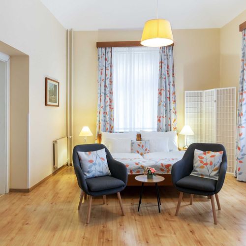 Apartament superior cu 1 camera pentru 2 pers.