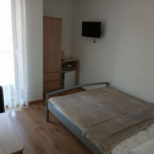 Pokoj s manželskou postelí
