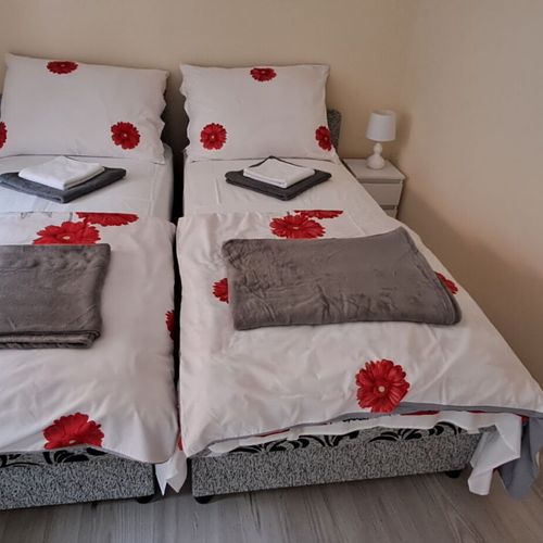 Apartament 4-osobowy parterowy Standard (możliwa dostawka)