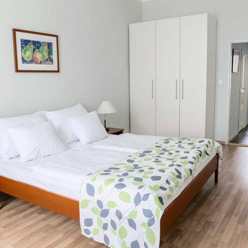 Apartament family cu bucătărie proprie cu 2 camere pentru 4 pers.