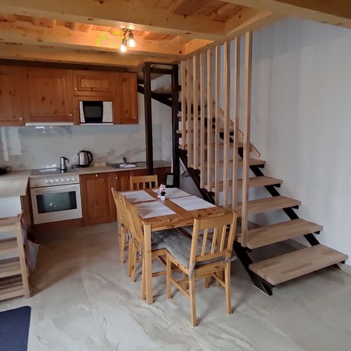 Apartament 6-osobowy Standard Plus z widokiem na dziedziniec
