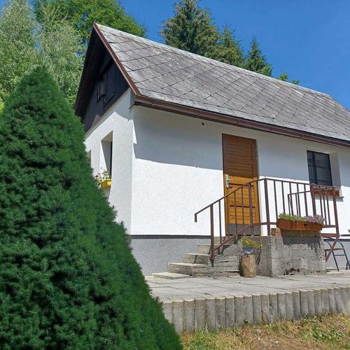 Chalupa (jako celek) se sprchou s privátní koupelnou mimo apartmán pro 4 os.