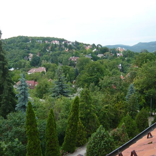 Camera cvadrupla familial(ă) la mansardă