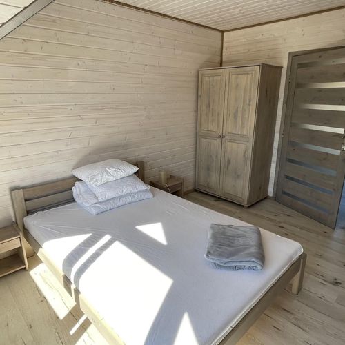 Casă de vară lux întreaga unitate pentru 9 pers. (se inchirieaza doar integral)