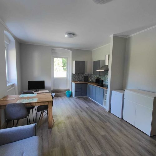 Apartament cu duș cu bucătărie proprie pentru 2 pers. (se poate solicita pat suplimentar)