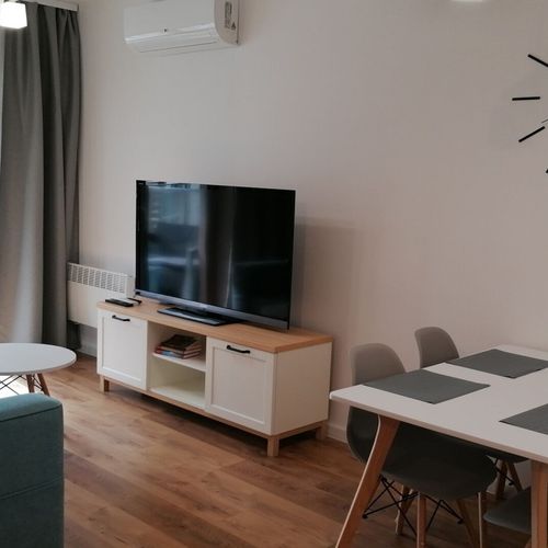 Apartament pentru 4 pers. (se inchirieaza doar integral)
