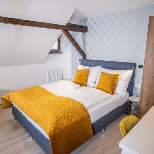 Apartman se sprchou s vlastní kuchyňkou s manželskou postelí s 1 ložnicí