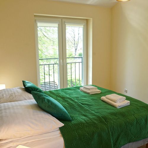 Apartament deluxe la etaj cu 3 camere pentru 6 pers.