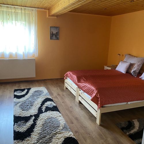Chata (jako celek) pro 5 os. na přízemí 