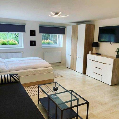 Apartament la parter cu duș cu 1 camera pentru 4 pers.